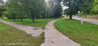/international/us/507-e-grand-river-avenue-portland-mi-110120415938/