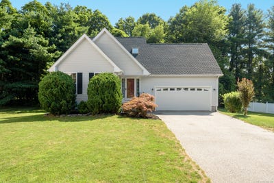 /international/us/11-podunk-circle-south-windsor-ct-110101038337/