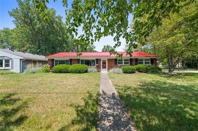 /international/us/822-howard-street-elyria-oh-110100964973/