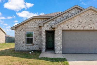 /international/us/2417-abigail-lane-mabank-tx-110108258555/