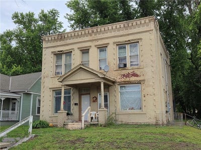 /international/us/1325-mitchell-avenue-st-joseph-mo-110108225375/