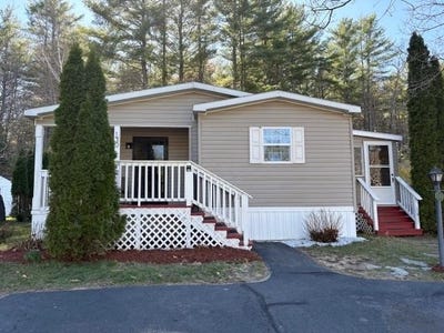/international/us/130-eagle-drive-rochester-nh-110107803074/