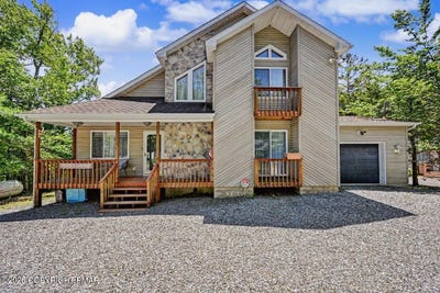 /international/us/211-nadine-boulevard-pocono-summit-pa-110108853274/