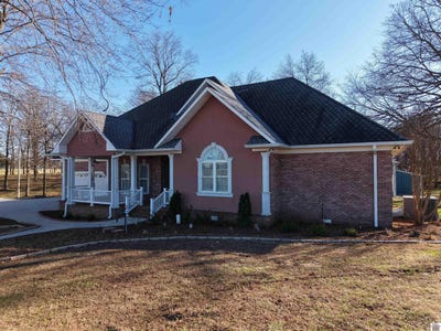 /international/us/2933-trace-creek-church-rd-mayfield-ky-110104622457/