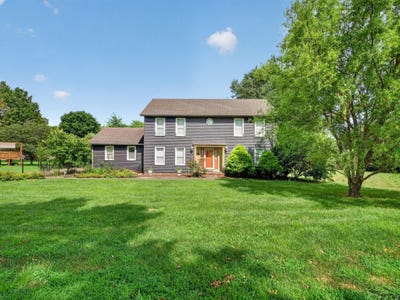 /international/us/1013-ballard-lane-madisonville-ky-110109454721/