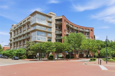 /international/us/5055-addison-circle-addison-tx-110109031816/