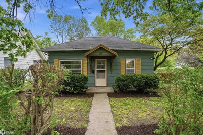 /international/us/811-s-5th-street-fairfield-ia-110107844673/