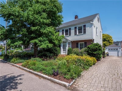 /international/us/198-gibbs-avenue-newport-ri-110100947715/