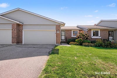 /international/us/950-village-court-holland-mi-110120499364/