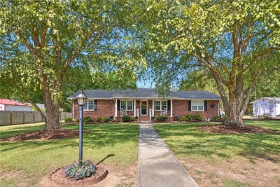 /international/us/813-ivy-circle-anderson-sc-110120044189/