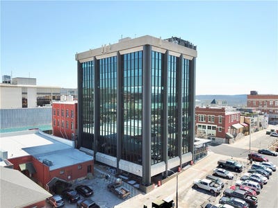 /international/us/112-w-center-street-fayetteville-ar-110108549126/