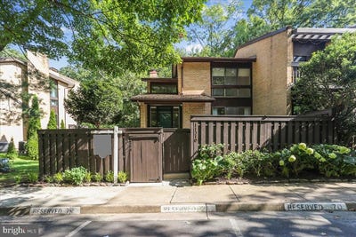 /international/us/11310-dockside-circle-reston-va-110109572918/