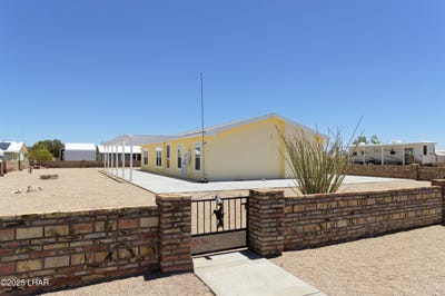 /international/us/49583-topaz-ave-quartzsite-az-110101144752/