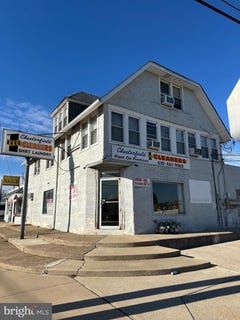 /international/us/301-folsom-avenue-folsom-pa-110105194196/