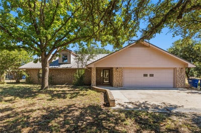 /international/us/4306-fm-3021-brownwood-tx-110120415764/