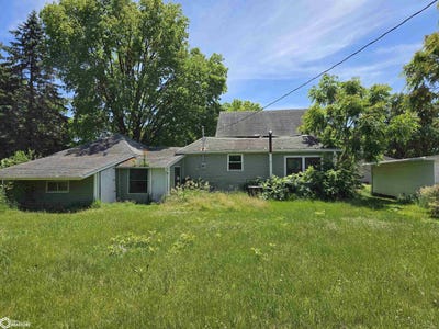 /international/us/907-ross-avenue-stratford-ia-110108828079/