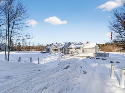 /international/us/183-country-club-road-norway-me-110105320251/