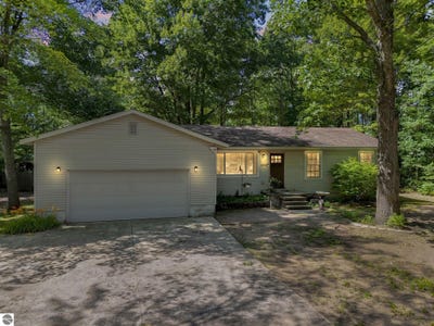 /international/us/2596-timber-trail-ne-kalkaska-ny-110119593622/