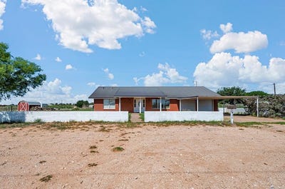 /international/us/820-se-2001-andrews-tx-110120412989/