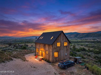 /international/us/4405-s-red-oak-drive-woodland-ut-110108982561/