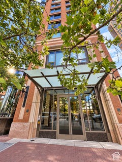 /international/us/55-w-s-temple-st-salt-lake-city-ut-110110365946/