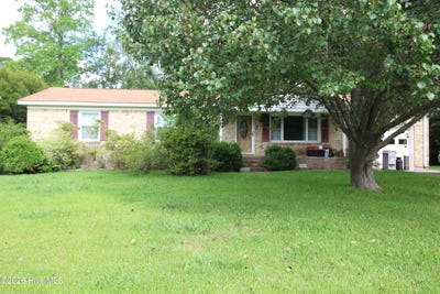 /international/us/201-berkshire-drive-havelock-nc-110108300396/