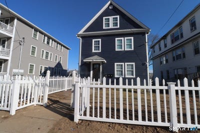 /international/us/198-montauk-avenue-new-london-ct-110104482826/