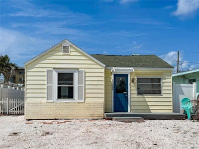 /international/us/13326-1st-street-e-madeira-beach-fl-110099330477/