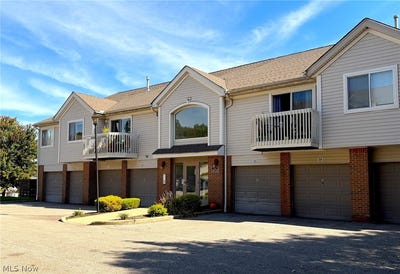 /international/us/1432-buckingham-gate-boulevard-cuyahoga-falls-oh-110120608056/