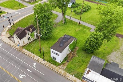 /international/us/607-n-illinois-street-belleville-al-110107858486/
