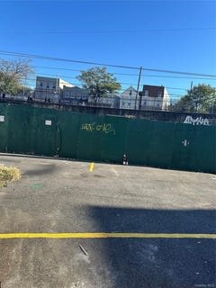 /international/us/1601-van-buren-street-bronx-ny-110120459782/