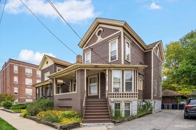 /international/us/325-e-chicago-street-elgin-il-110107981406/