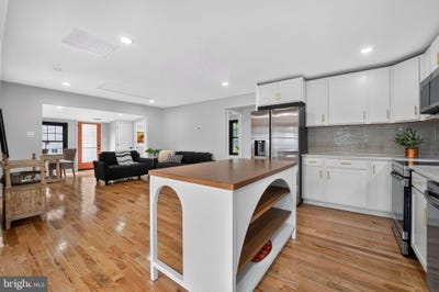 /international/us/4922-dogwood-street-shady-side-md-110110165714/