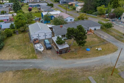 /international/us/2343-harris-st-myrtlepoint-or-110109163810/