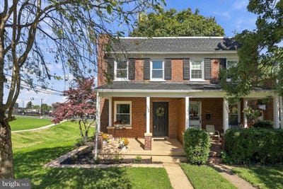 /international/us/1029-e-orange-street-lancaster-pa-110120488117/
