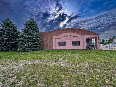 /international/us/800-dakota-ave-n-huron-sd-110107697049/