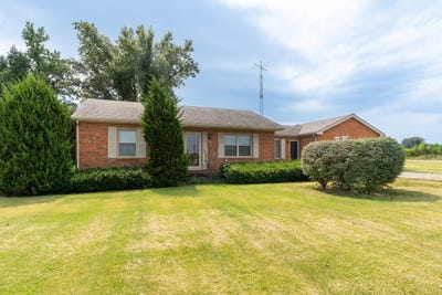 /international/us/325-butler-road-harrisburg-il-110120511984/