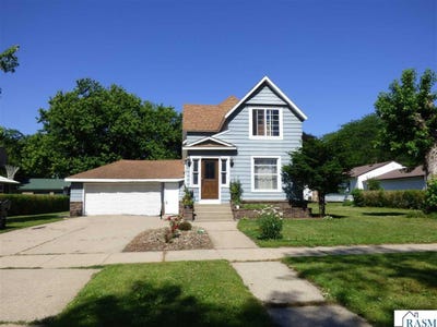 /international/us/717-n-fifth-street-st-james-mn-110108963727/