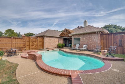 /international/us/4914-petersburg-drive-rowlett-tx-110110335668/