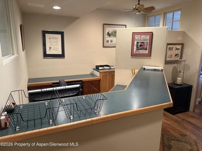 /international/us/617-w-main-street-aspen-co-110108365186/
