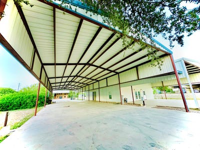 /international/us/69-mt-laurel-brackettville-tx-110119687127/