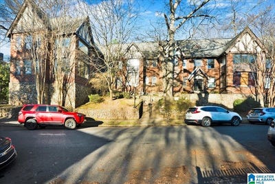 /international/us/1101-28th-place-birmingham-al-110105845008/