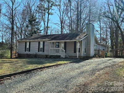 /international/us/506-settlement-drive-midland-nc-110104847388/