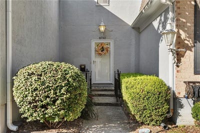 /international/us/8732-walmer-street-overland-park-ks-110120449402/