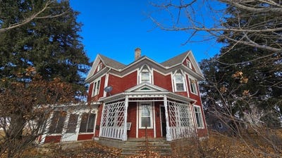 /international/us/315-w-newburg-avenue-mabel-mn-110104105229/