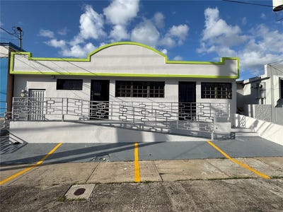 /international/us/marginal-eliot-velez-st-atenas-manati-pr-110106278764/