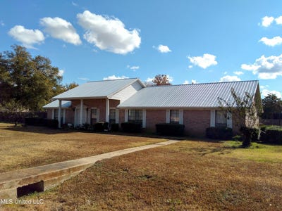 /international/us/200-flemming-lane-indianola-ms-110103569204/