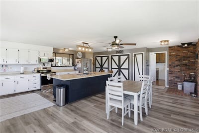/international/us/195-gageville-road-eldon-mo-110107417764/
