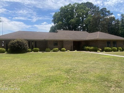 /international/us/616-e-murphy-street-wallace-nc-110105904600/