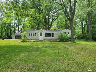 /international/us/2807-w-smith-road-lambertville-mi-110108572612/